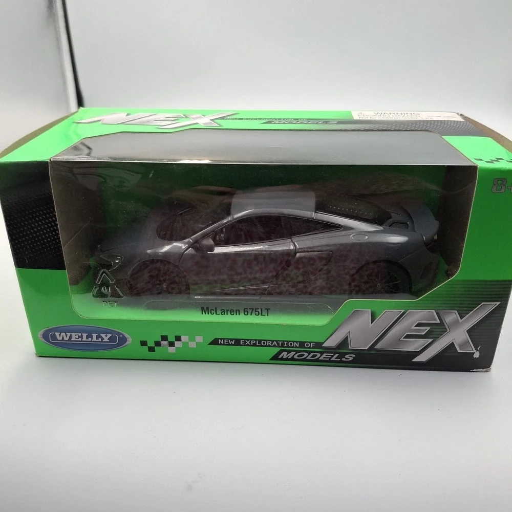 WELLY 1:24 McLaren 675LT Coupe - Gray New Exploration Of Models 8+‎